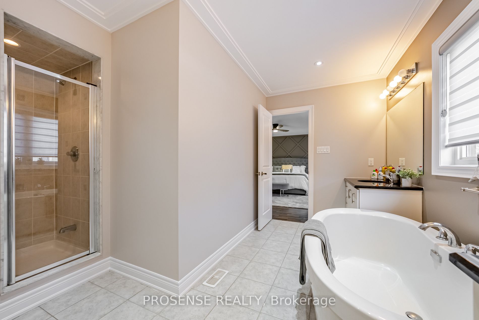 8 Macbean Cres