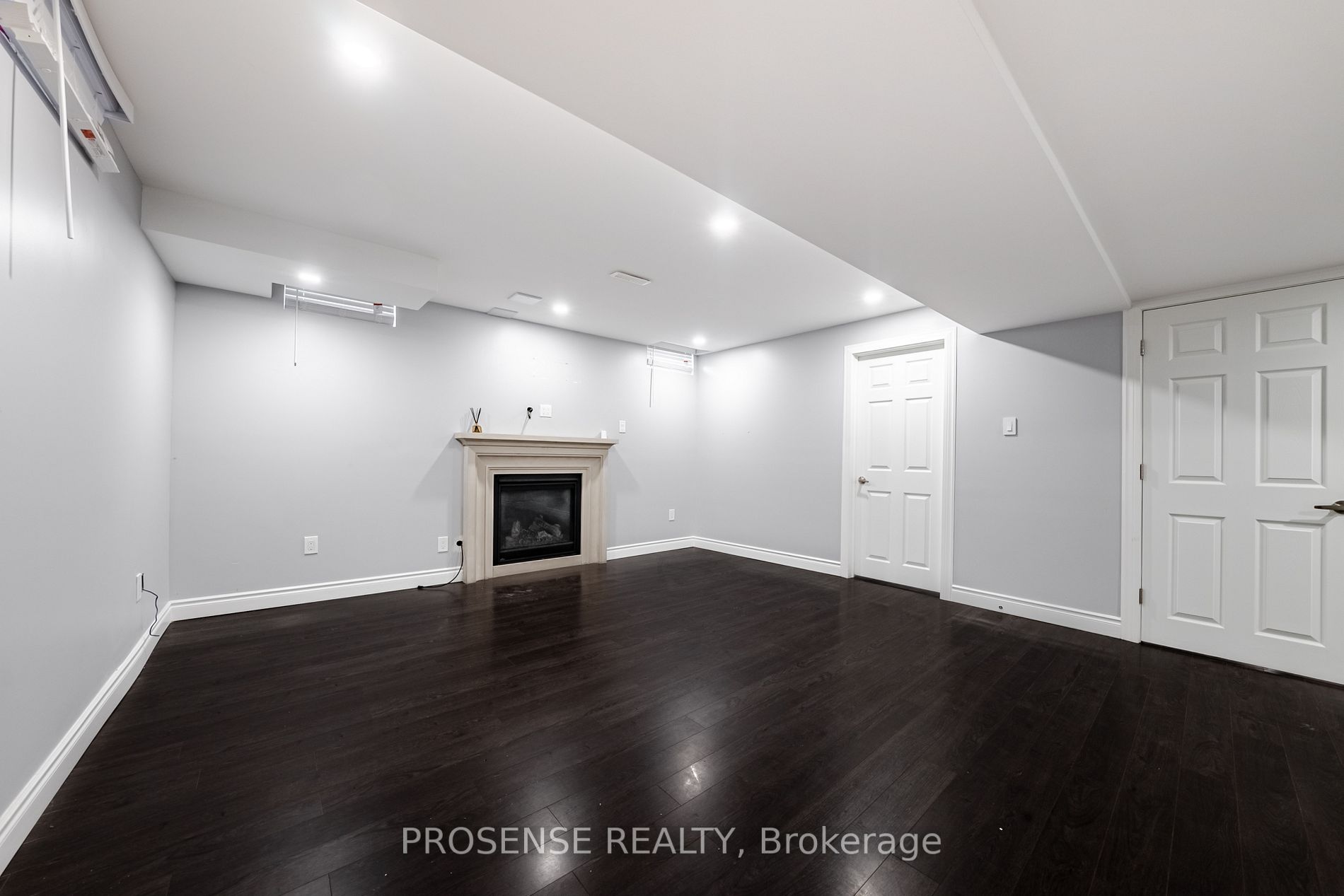 8 Macbean Cres