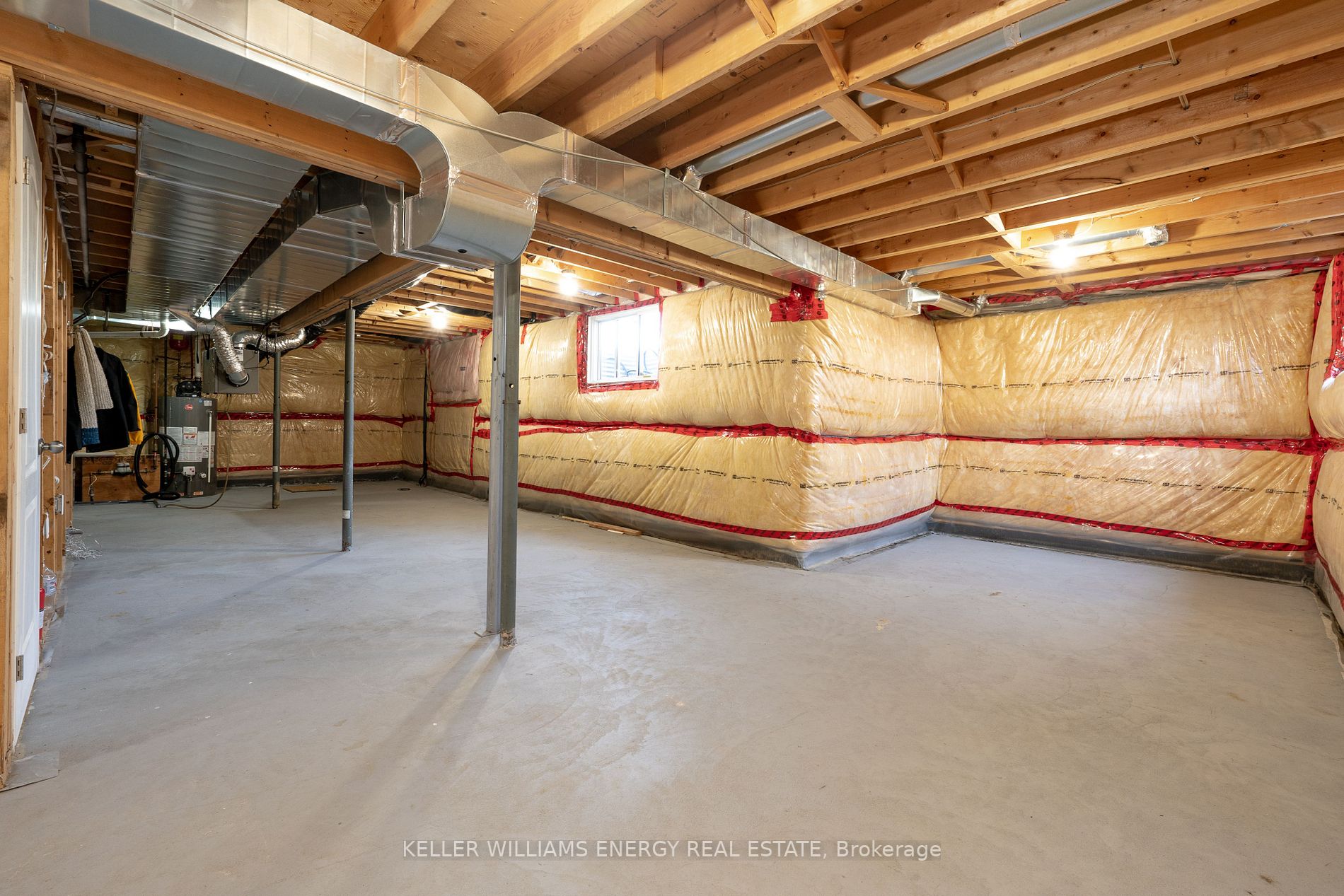 2 Cretney Dr