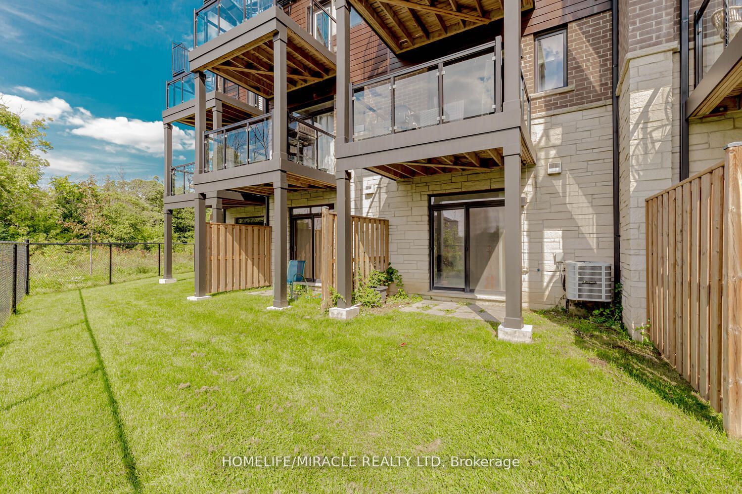 35 Midhurst Heights, #35