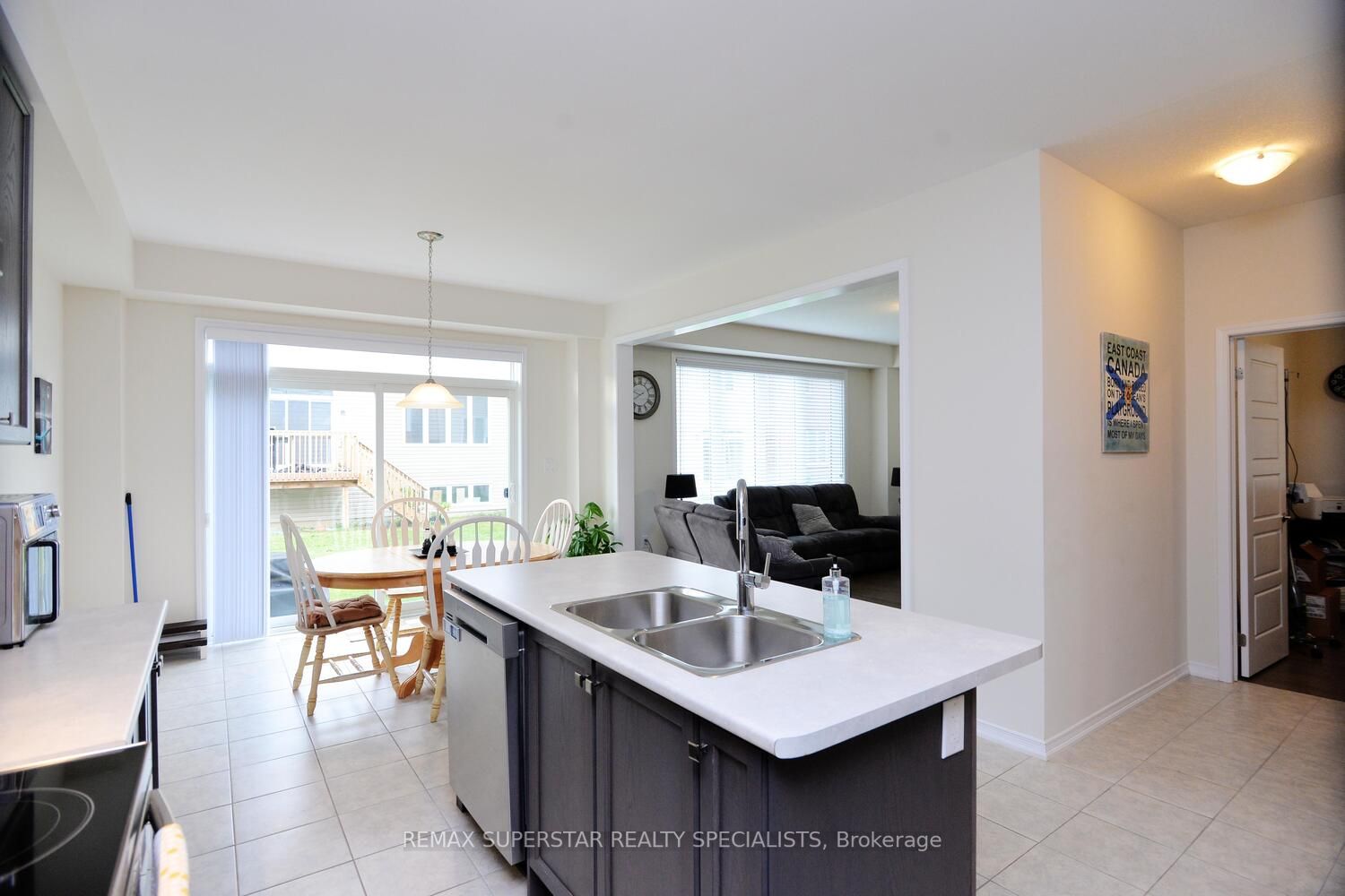 17 Esther Crescent