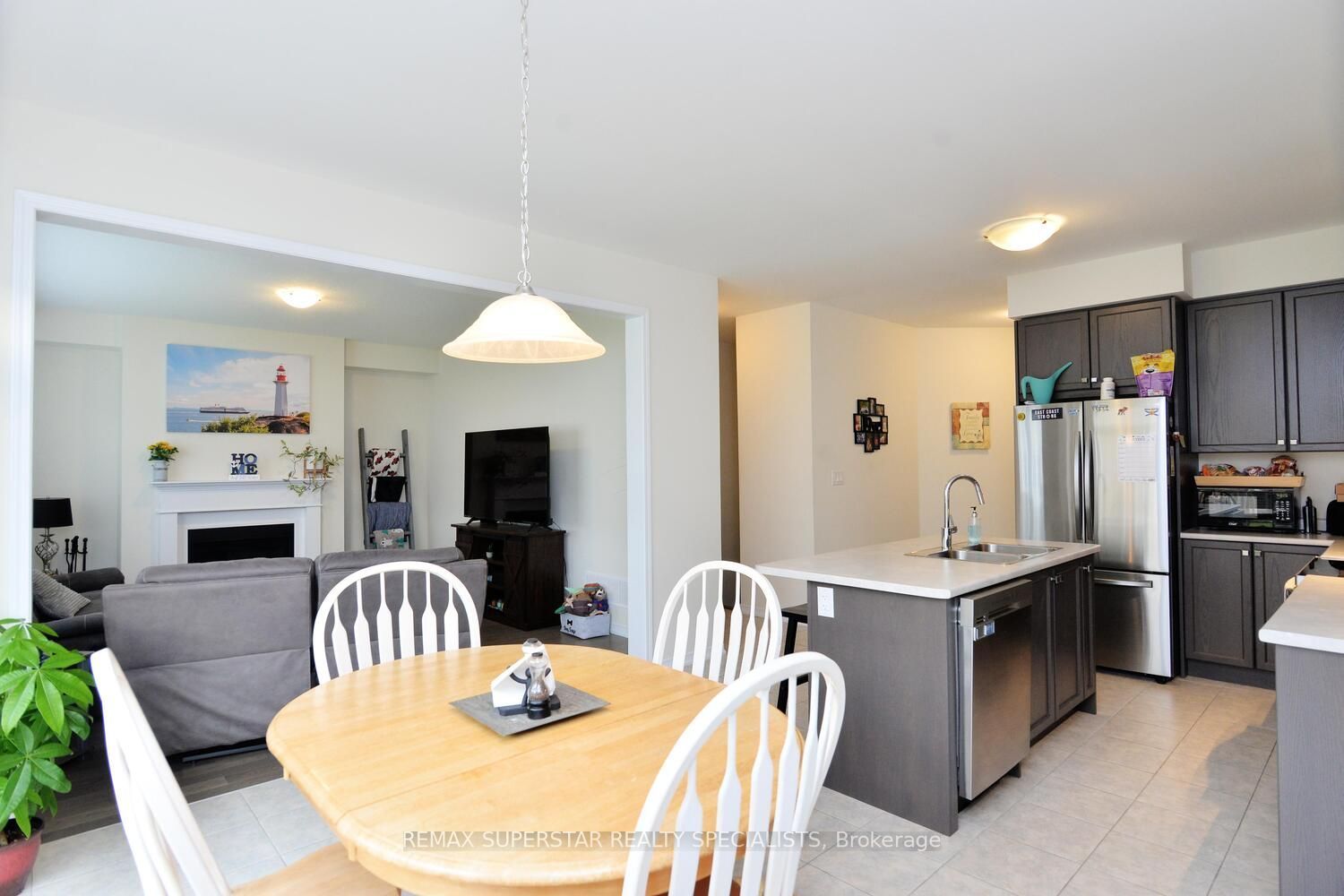 17 Esther Crescent
