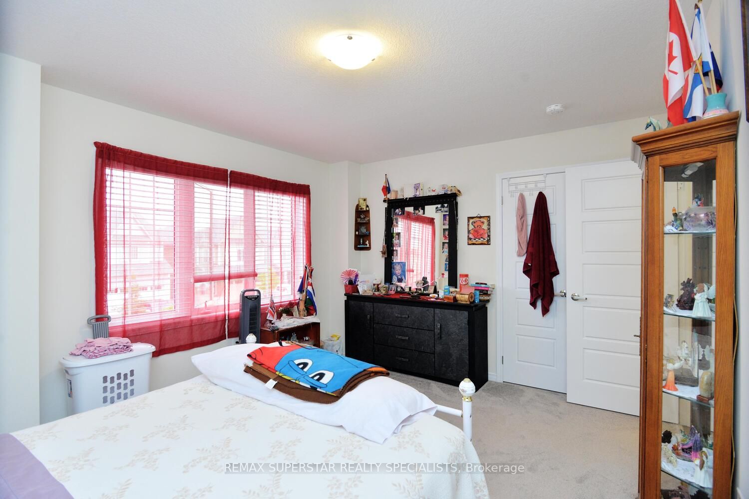 17 Esther Crescent
