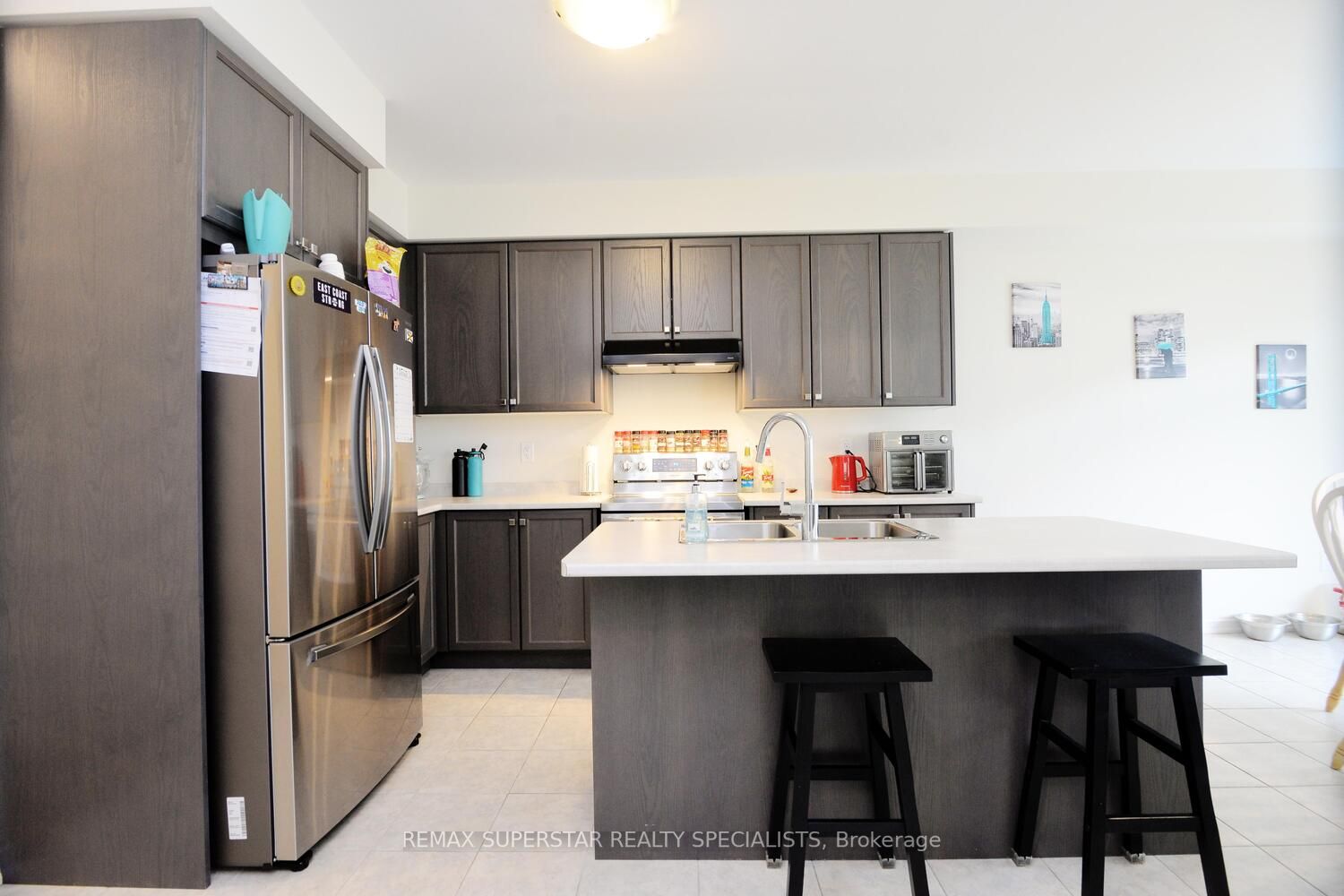17 Esther Crescent