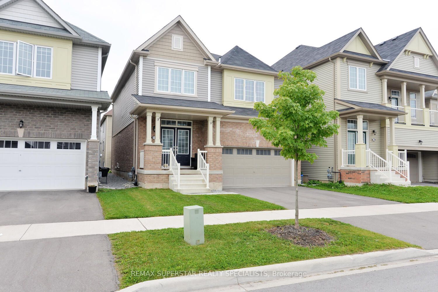 17 Esther Crescent