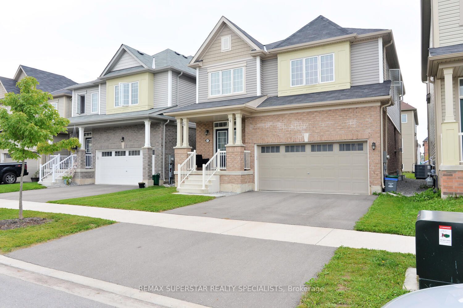 17 Esther Crescent