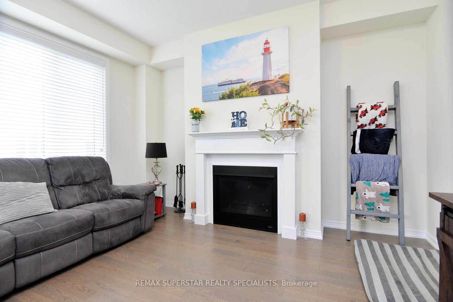 17 Esther Crescent