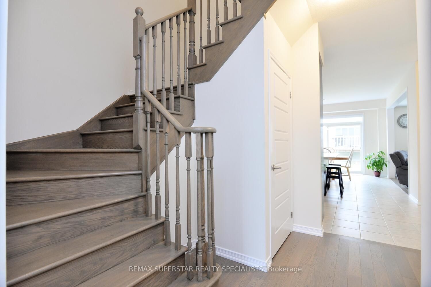 17 Esther Crescent