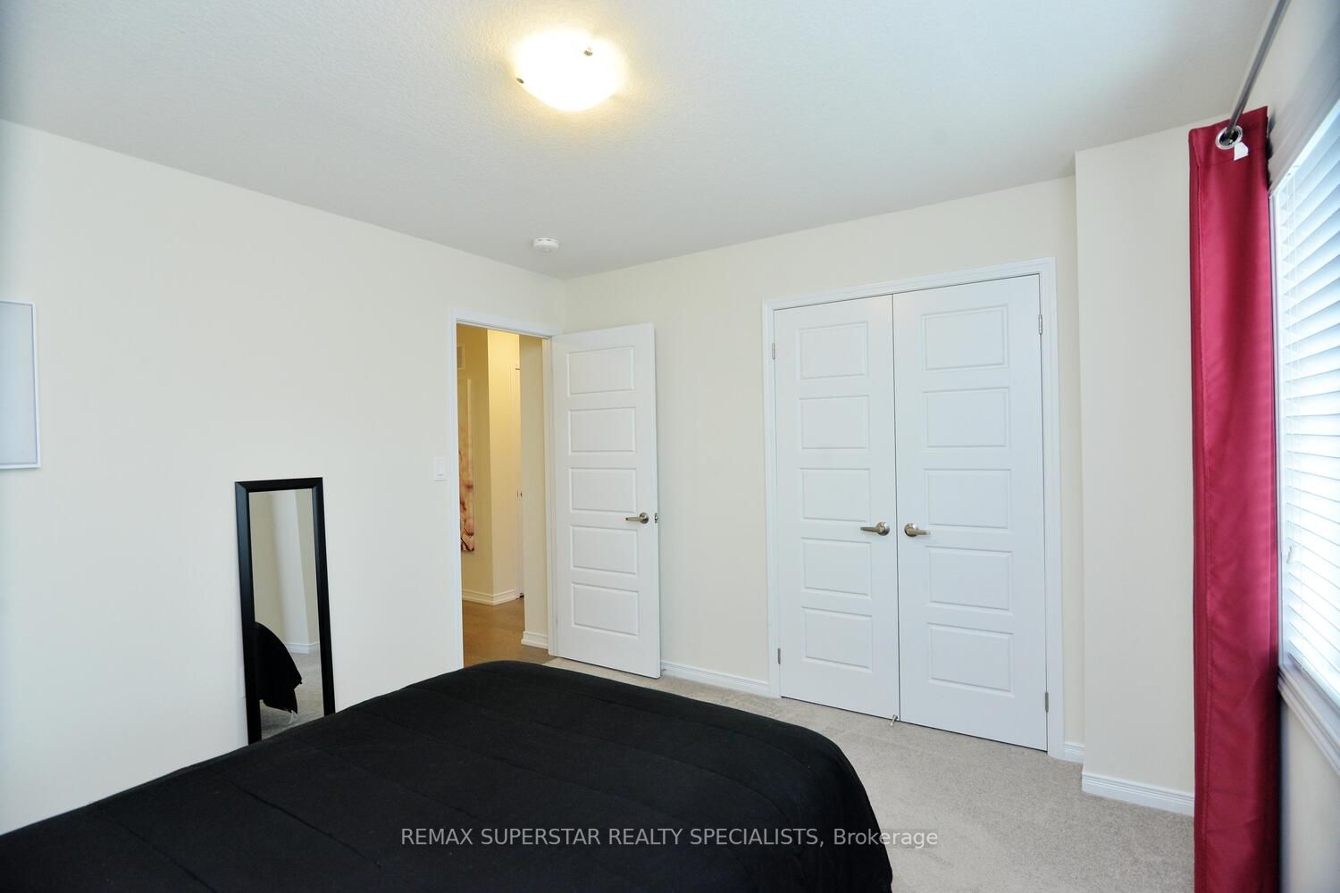 17 Esther Crescent