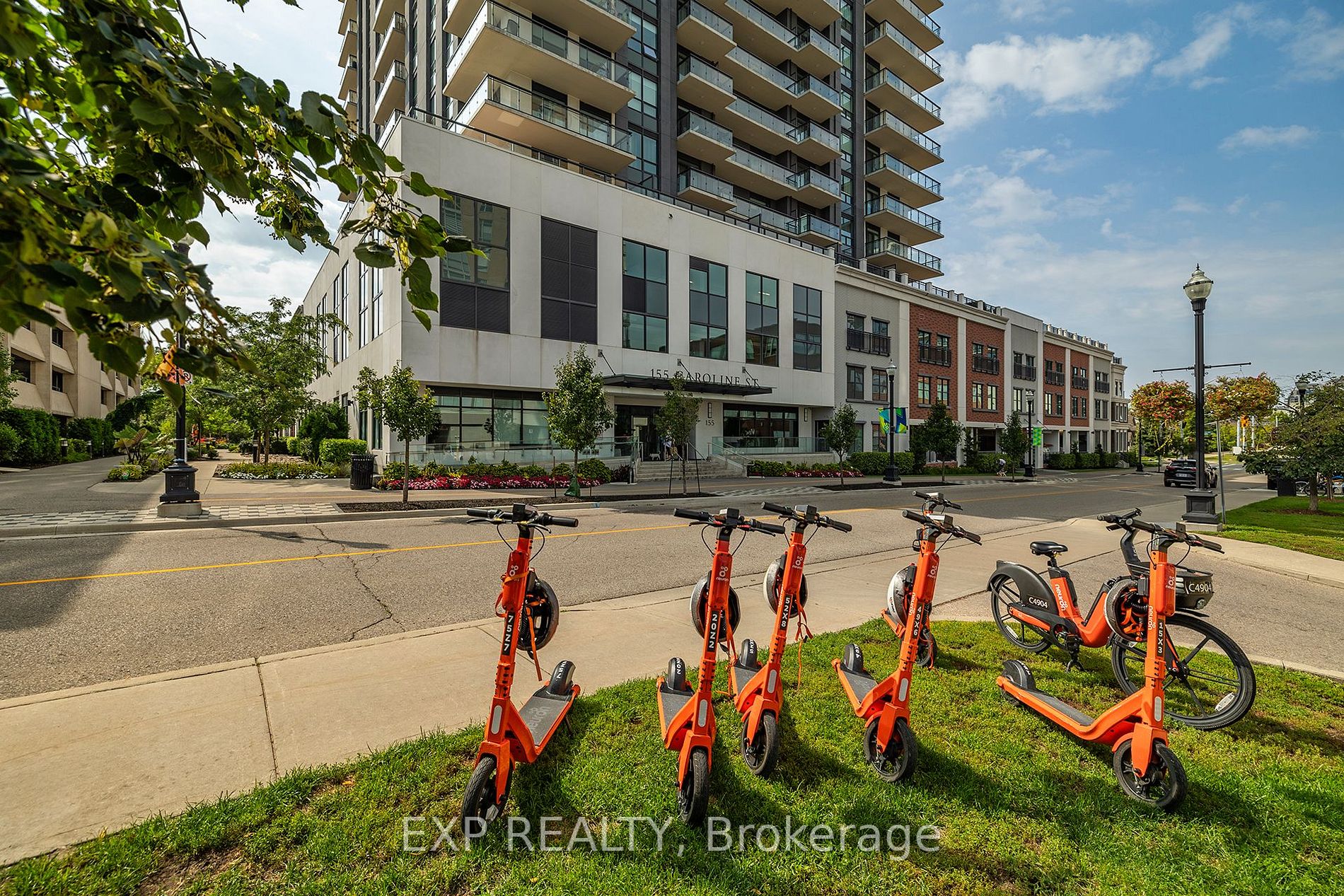 155 Caroline St S, #904