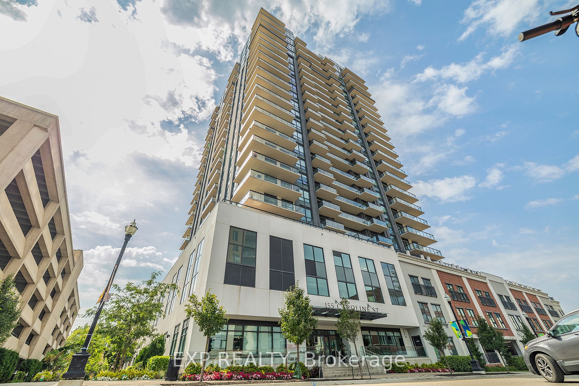 155 Caroline St S, #904
