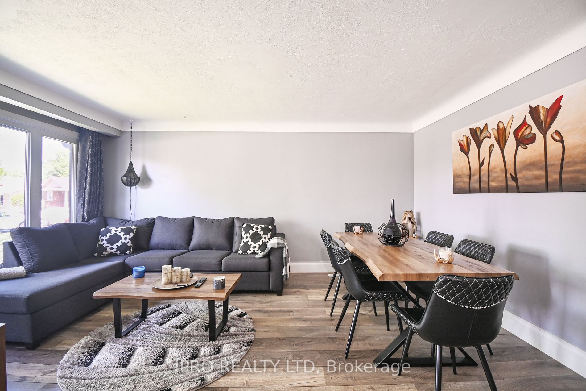 3106 Chipman Crescent