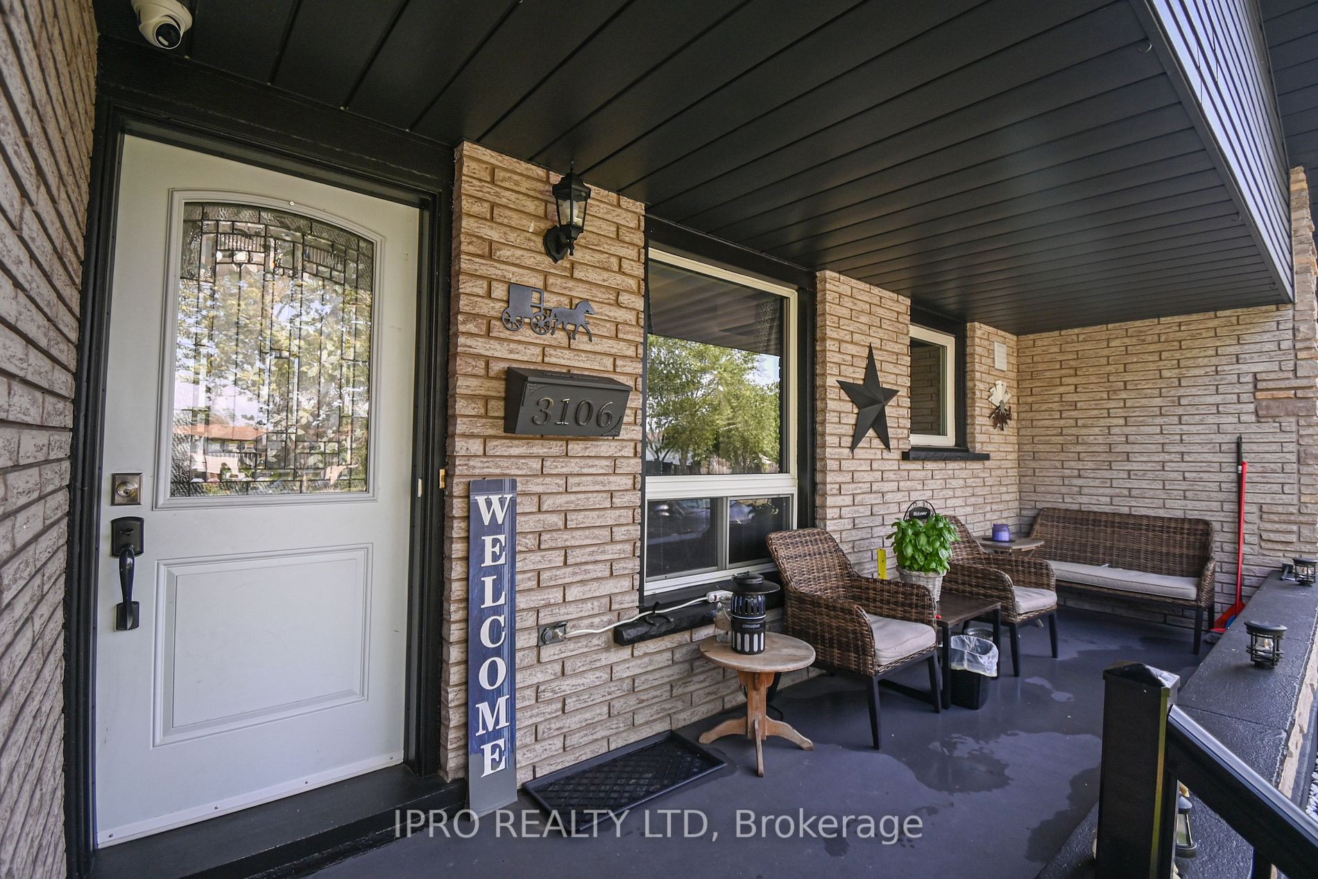 3106 Chipman Crescent