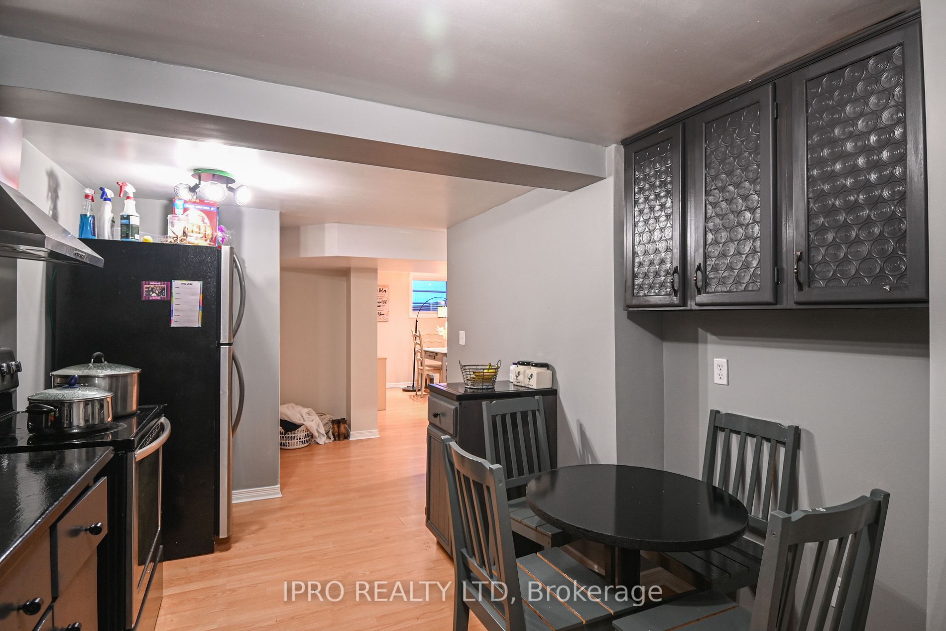 3106 Chipman Crescent