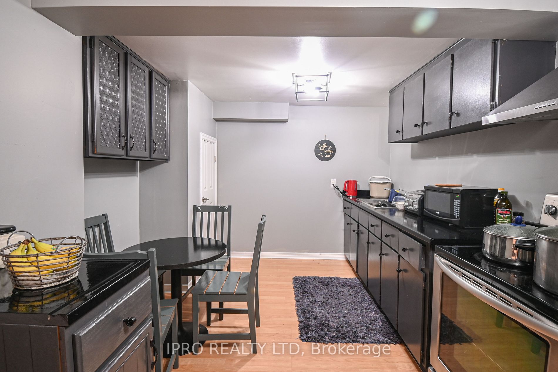 3106 Chipman Crescent