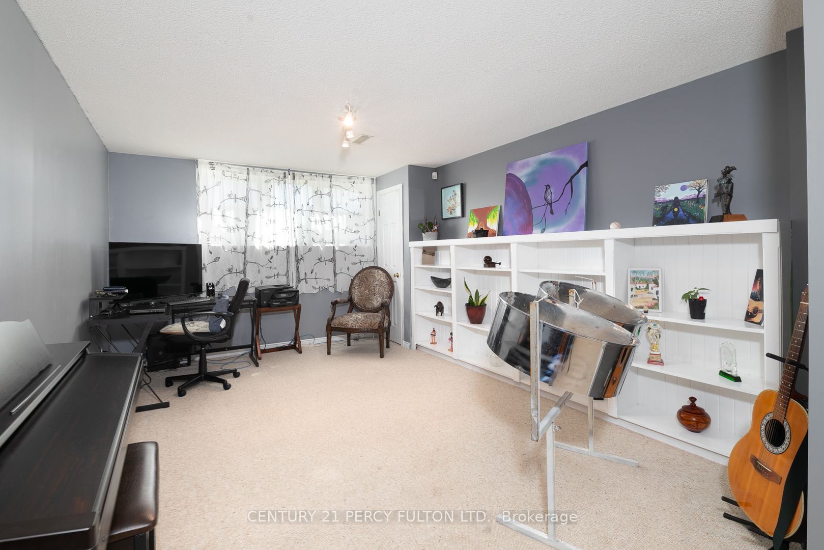 8 Dunnett Dr