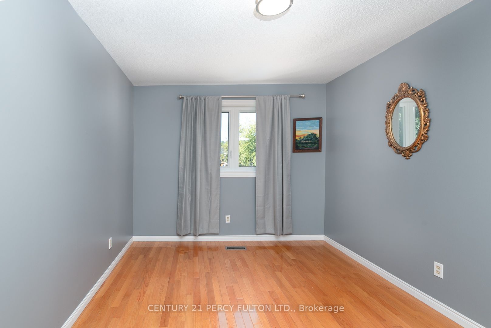 8 Dunnett Dr