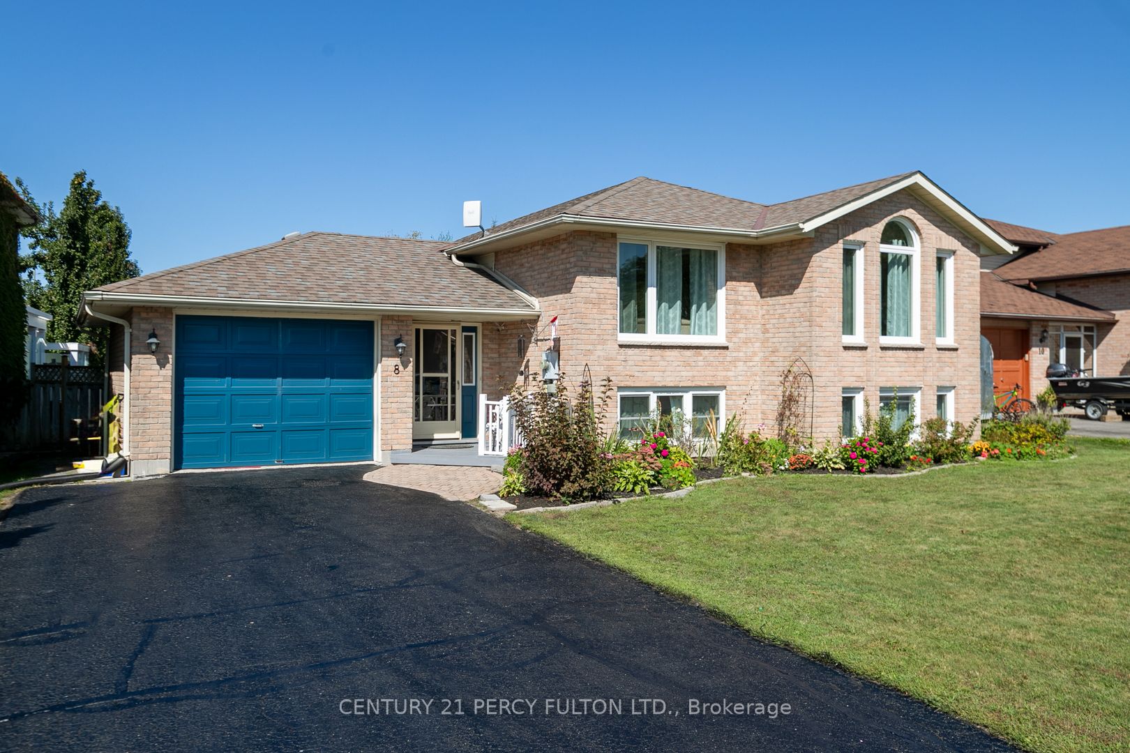 8 Dunnett Dr