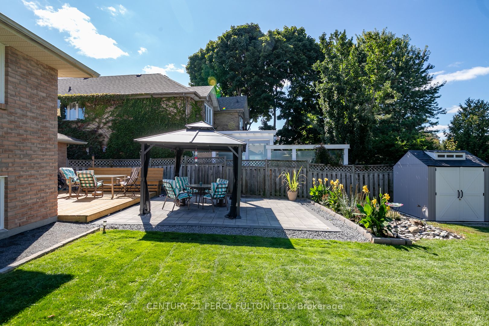 8 Dunnett Dr