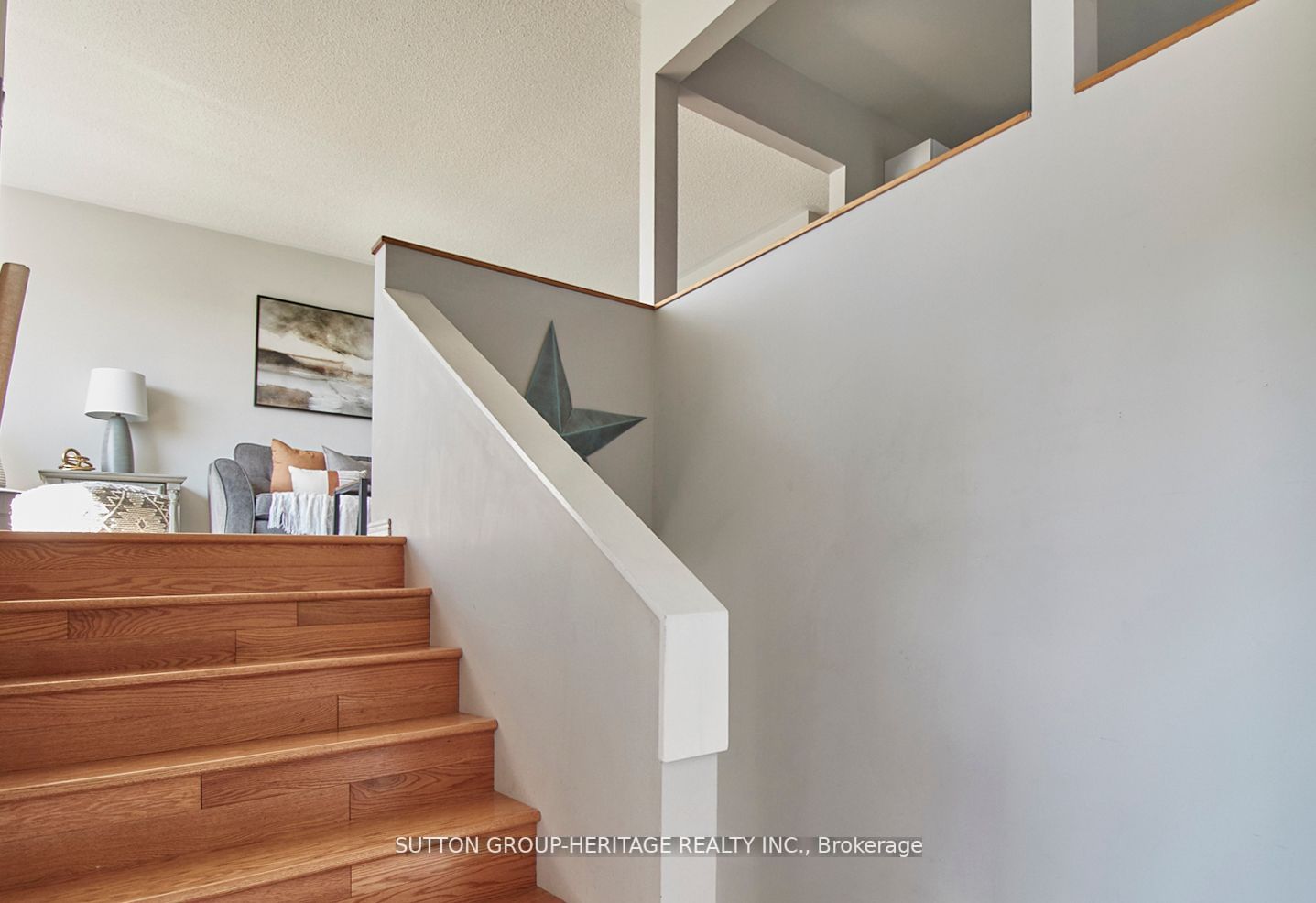 11 Spencer St