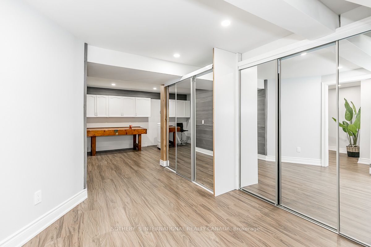 34 Mill St