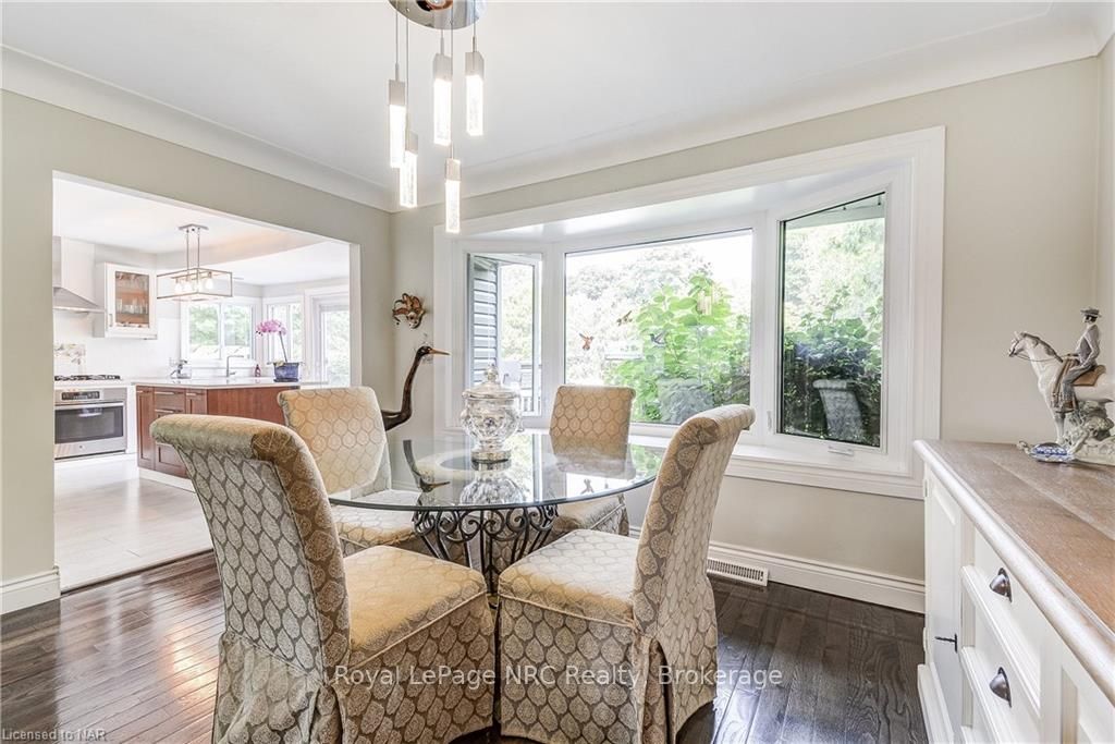 14 Lynnwood Ave