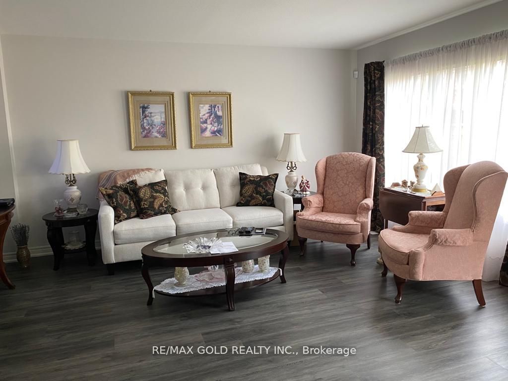 7945 Old Field Road, #6