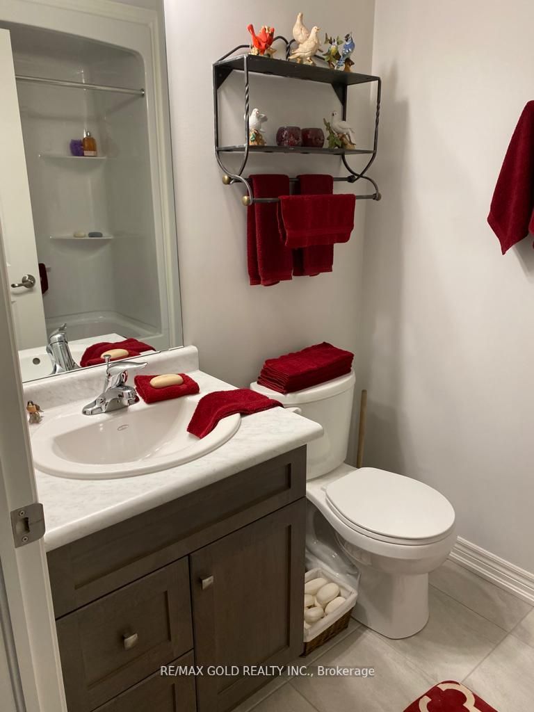 7945 Old Field Road, #6