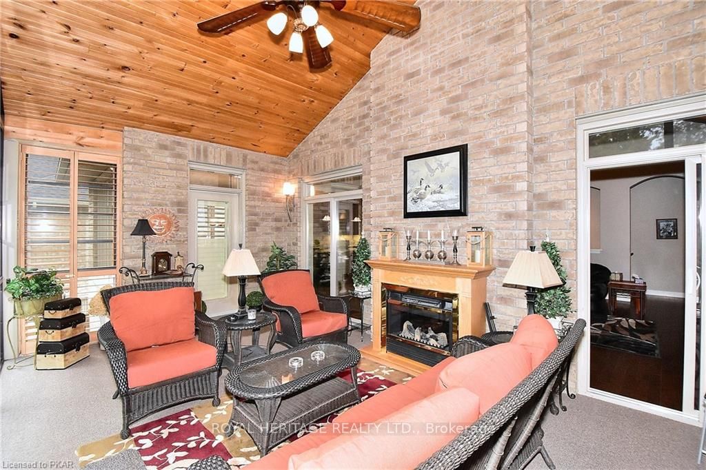 34 South Harbour Dr