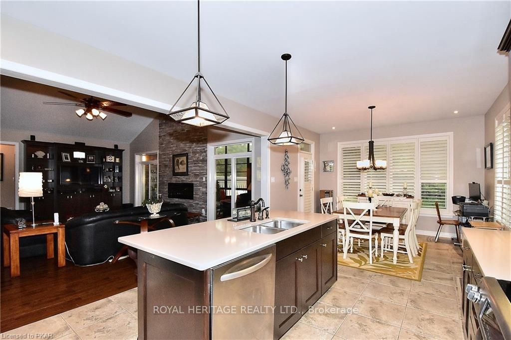 34 South Harbour Dr