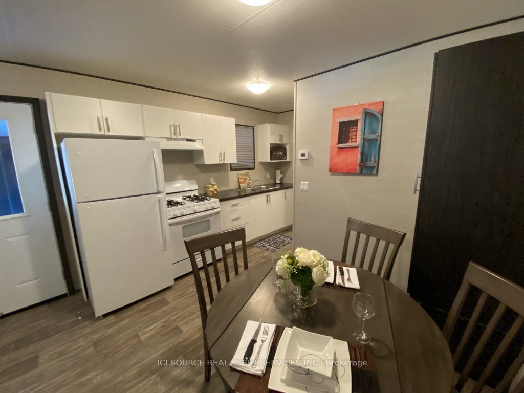 1082 Shamrock Marina Rd, #204