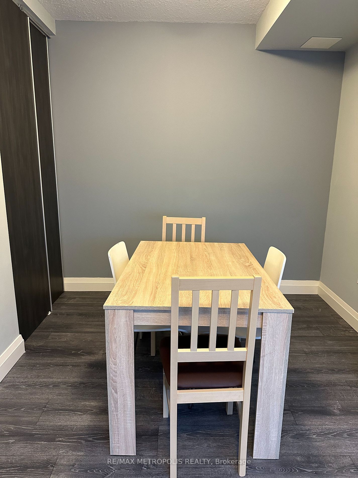 318 Spruce Street, #215