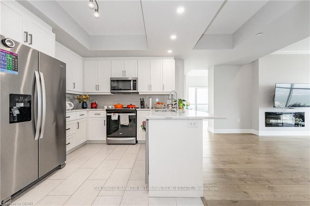 1878 Gordon Street, #1103