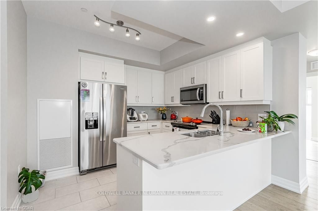 1878 Gordon Street, #1103