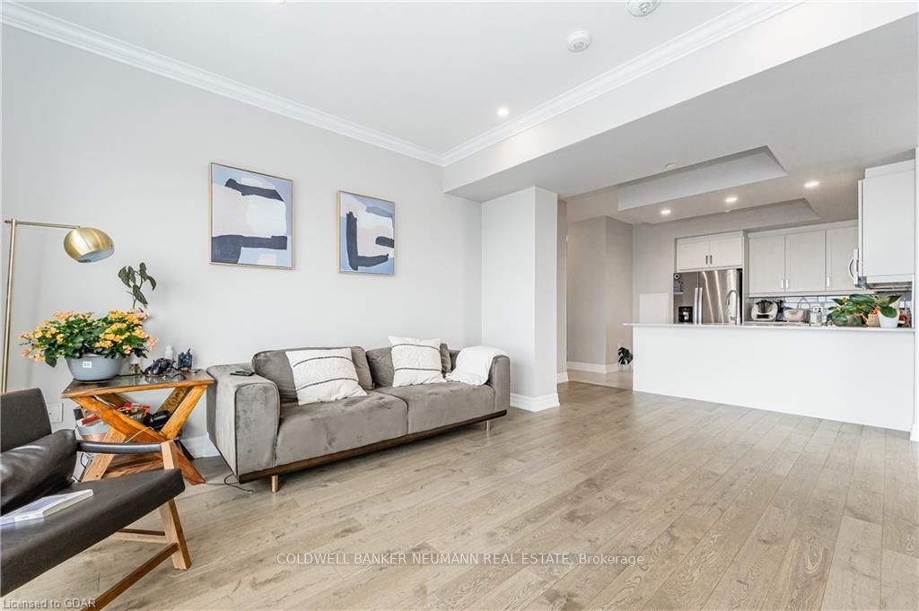 1878 Gordon Street, #1103