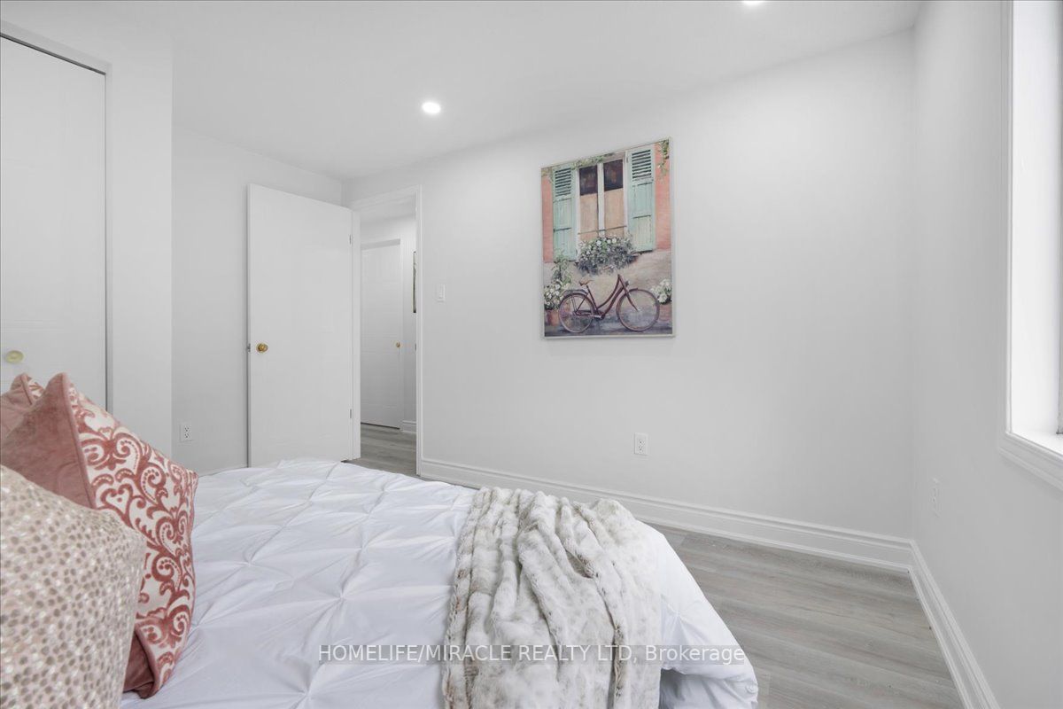 362 Highbrook Crescent
