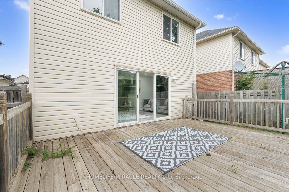 362 Highbrook Crescent