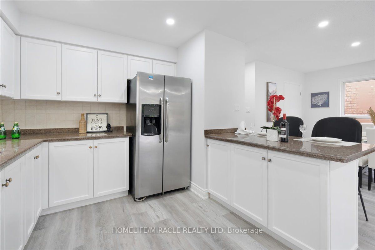362 Highbrook Crescent