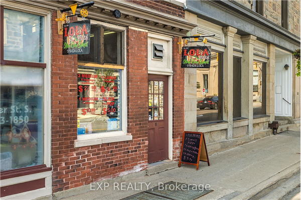 8 Water St S, Cambridge