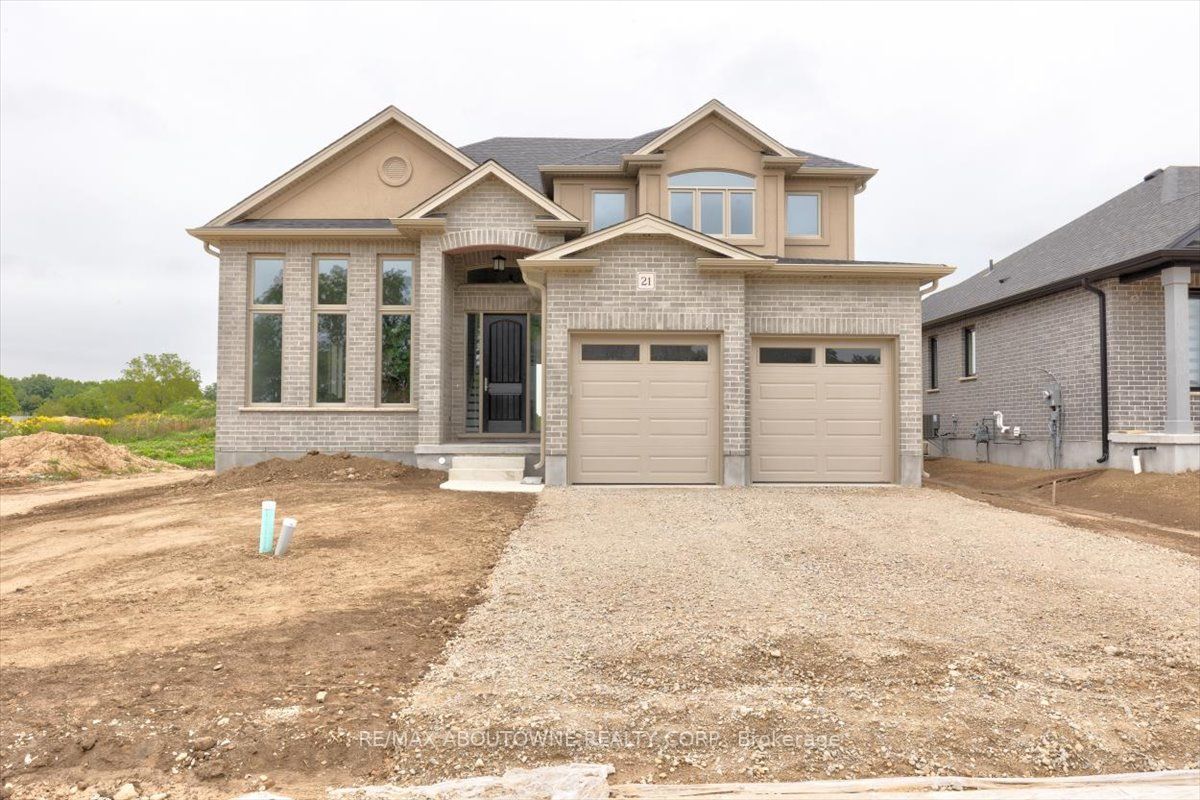 21 Sycamore Drive N