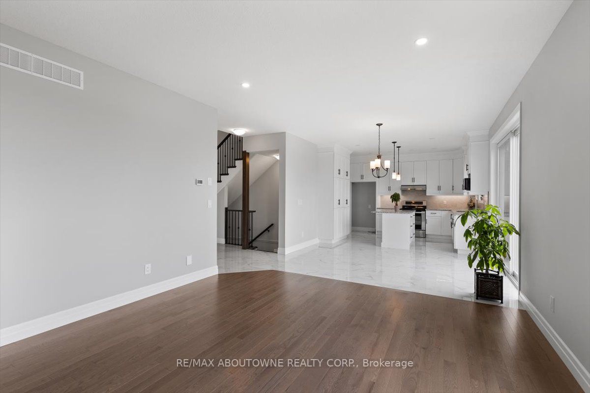 21 Sycamore Drive N