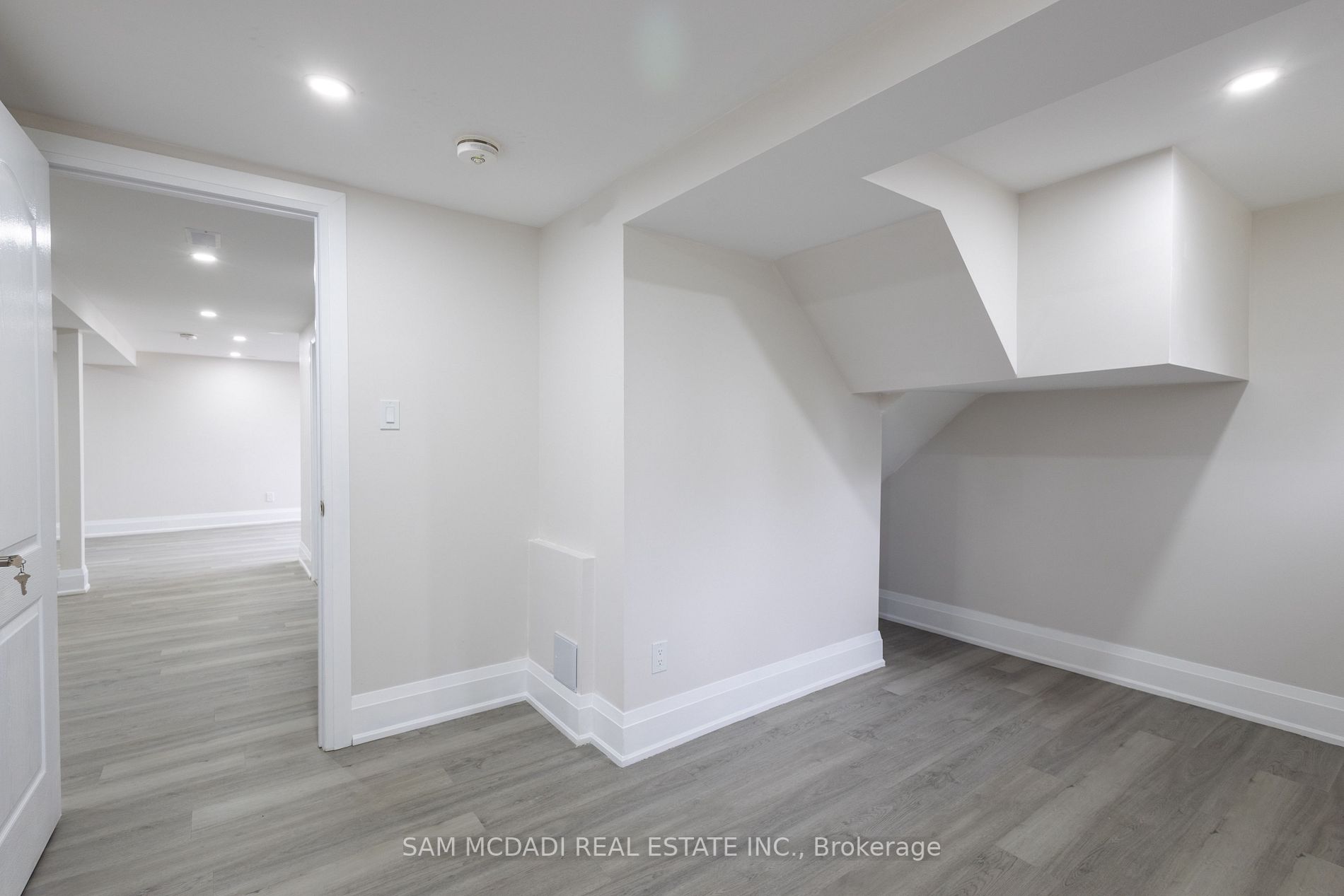 251 King Street E