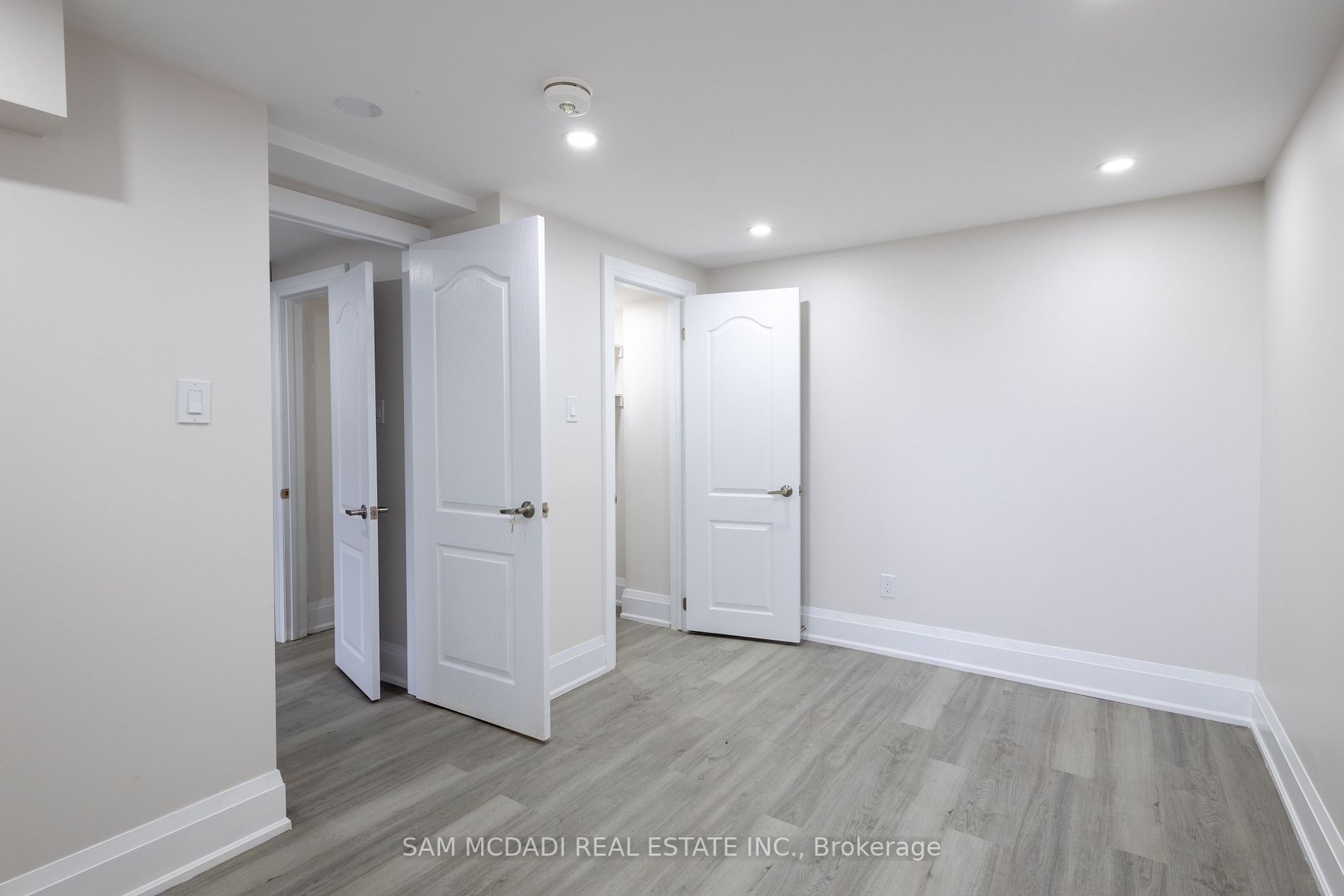 251 King Street E