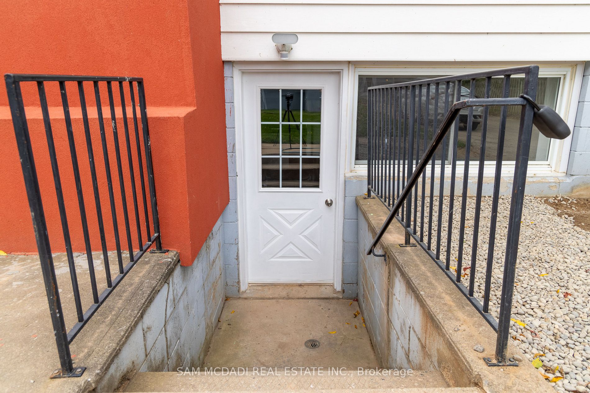 251 King Street E