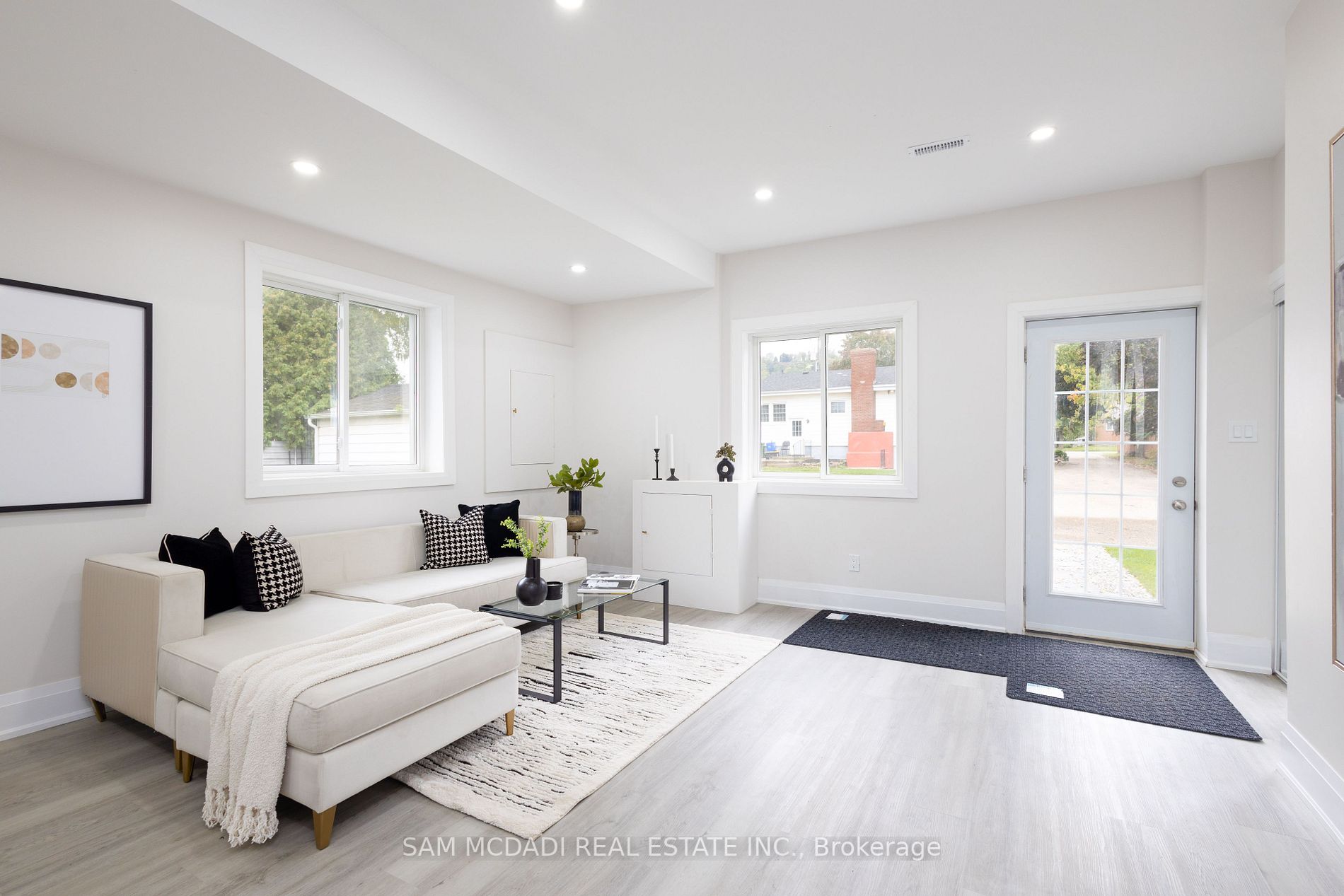251 King Street E
