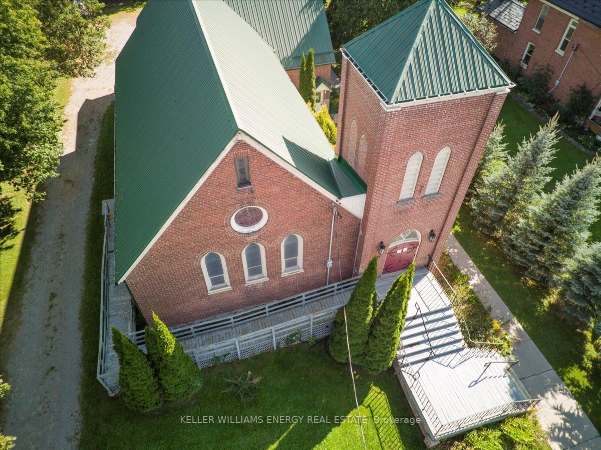 62 King St E