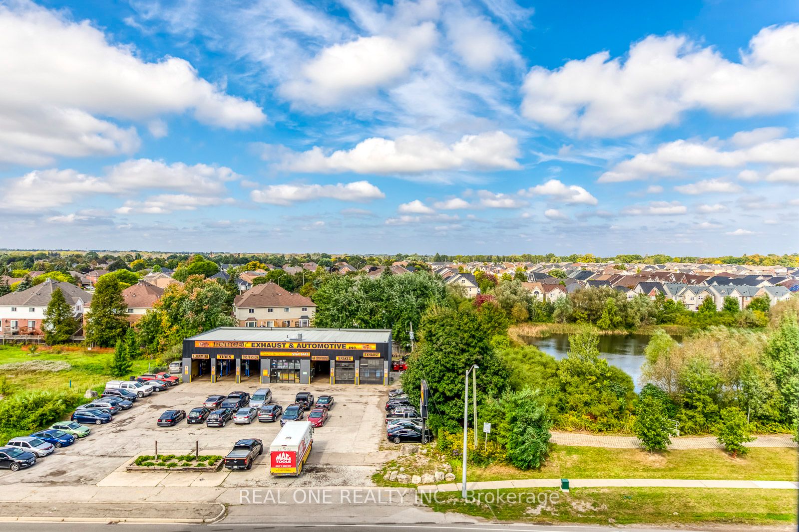 460 Dundas St E, #605