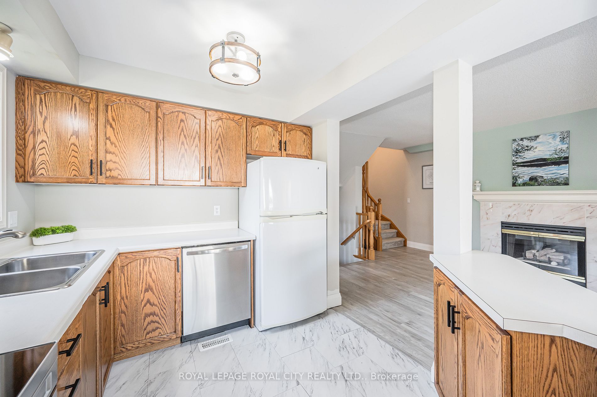 941 Gordon Street, #33