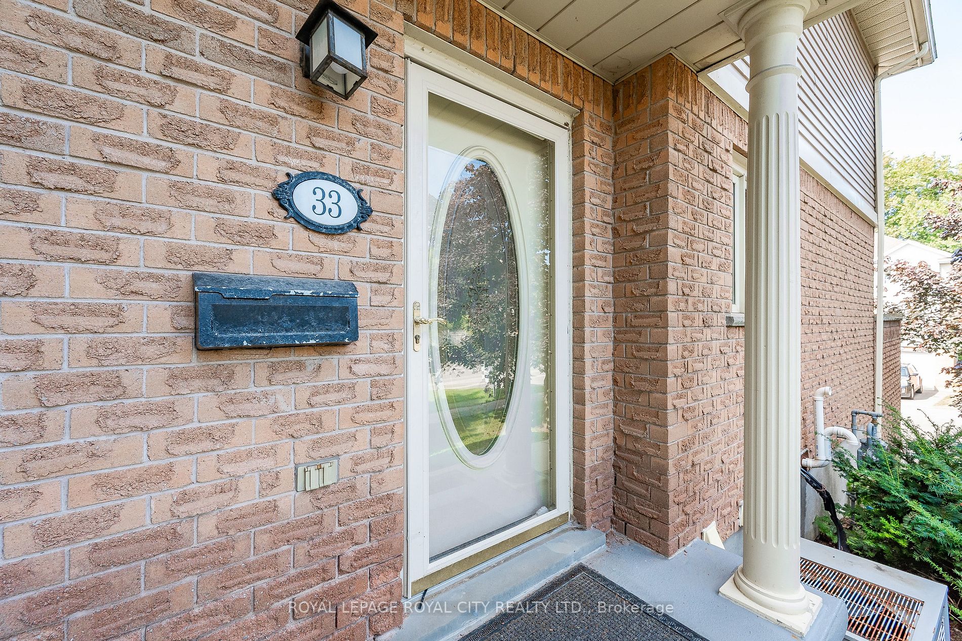941 Gordon Street, #33
