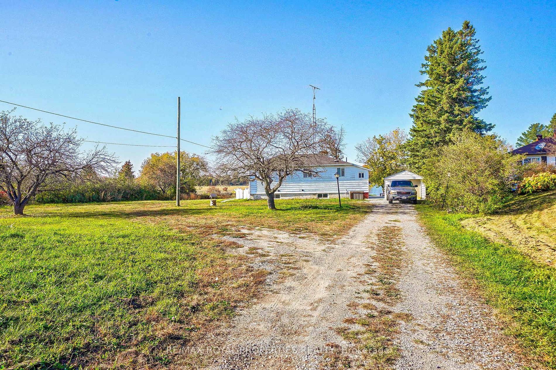 5 Robinson Avenue